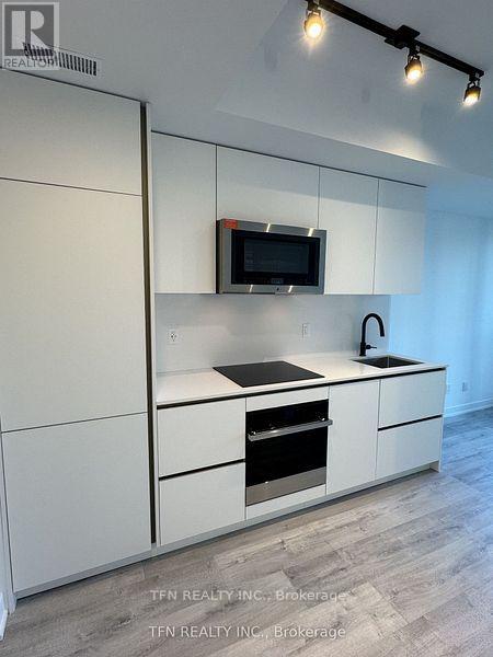 2008 - 327 King Street W, Toronto, Ontario  M5V 0W7 - Photo 5 - C12646532