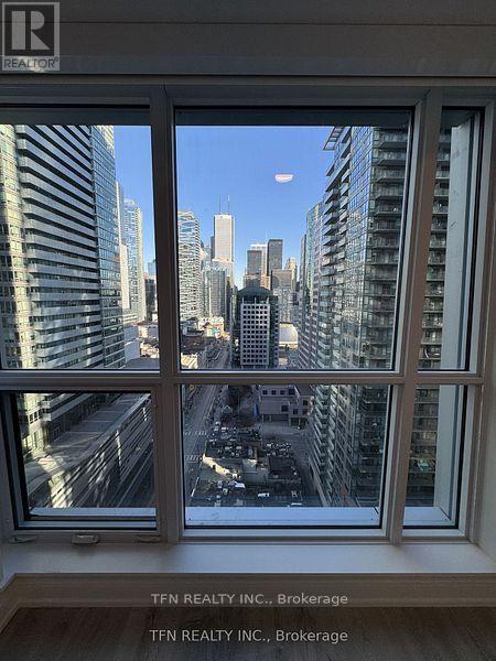 2008 - 327 King Street W, Toronto, Ontario  M5V 0W7 - Photo 6 - C12646532