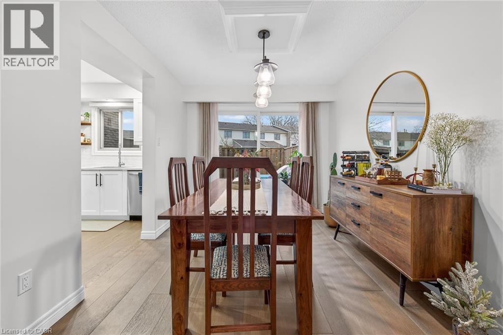 150 Gateshead Crescent Unit# 15, Stoney Creek, Ontario  L8G 4A7 - Photo 14 - 40794756