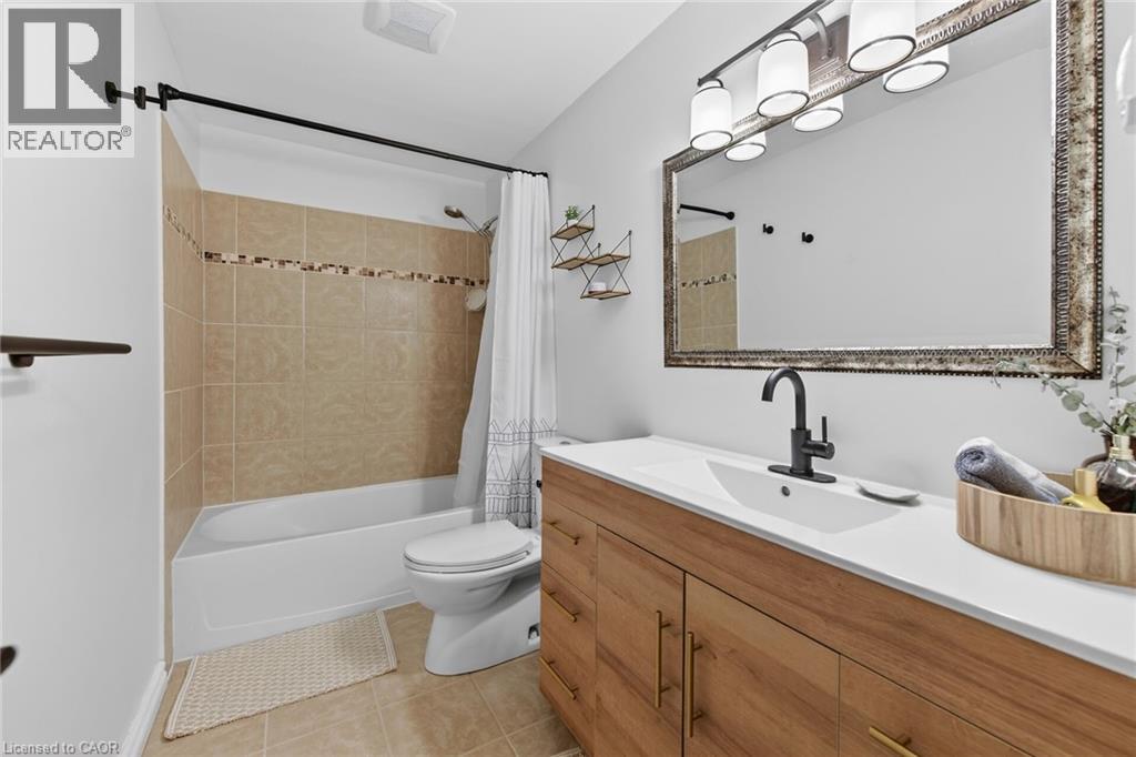 150 Gateshead Crescent Unit# 15, Stoney Creek, Ontario  L8G 4A7 - Photo 26 - 40794756