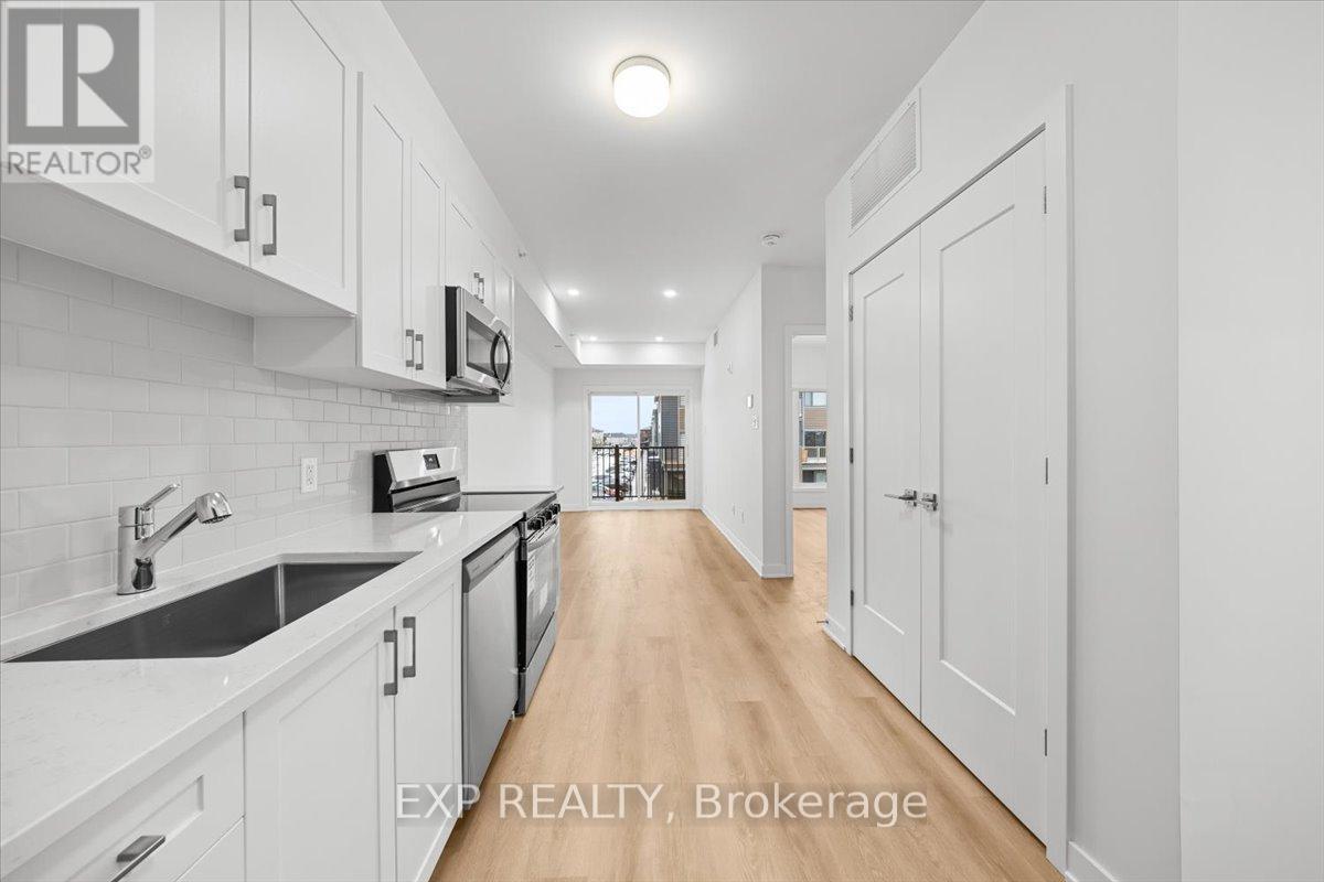 204 - 3600 Brian Coburn Boulevard, Ottawa, Ontario  K4A 5T8 - Photo 4 - X12642960