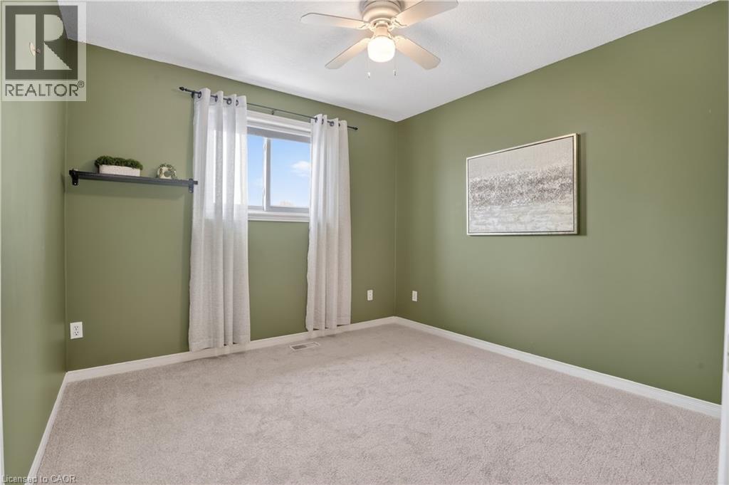 54 Glencliffe Court, Kitchener, Ontario  N2B 3X1 - Photo 33 - 40787052