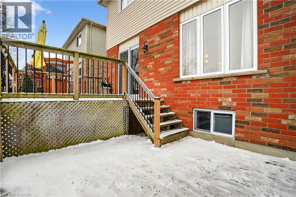 54 Glencliffe Court, Kitchener, Ontario  N2B 3X1 - Photo 48 - 40787052