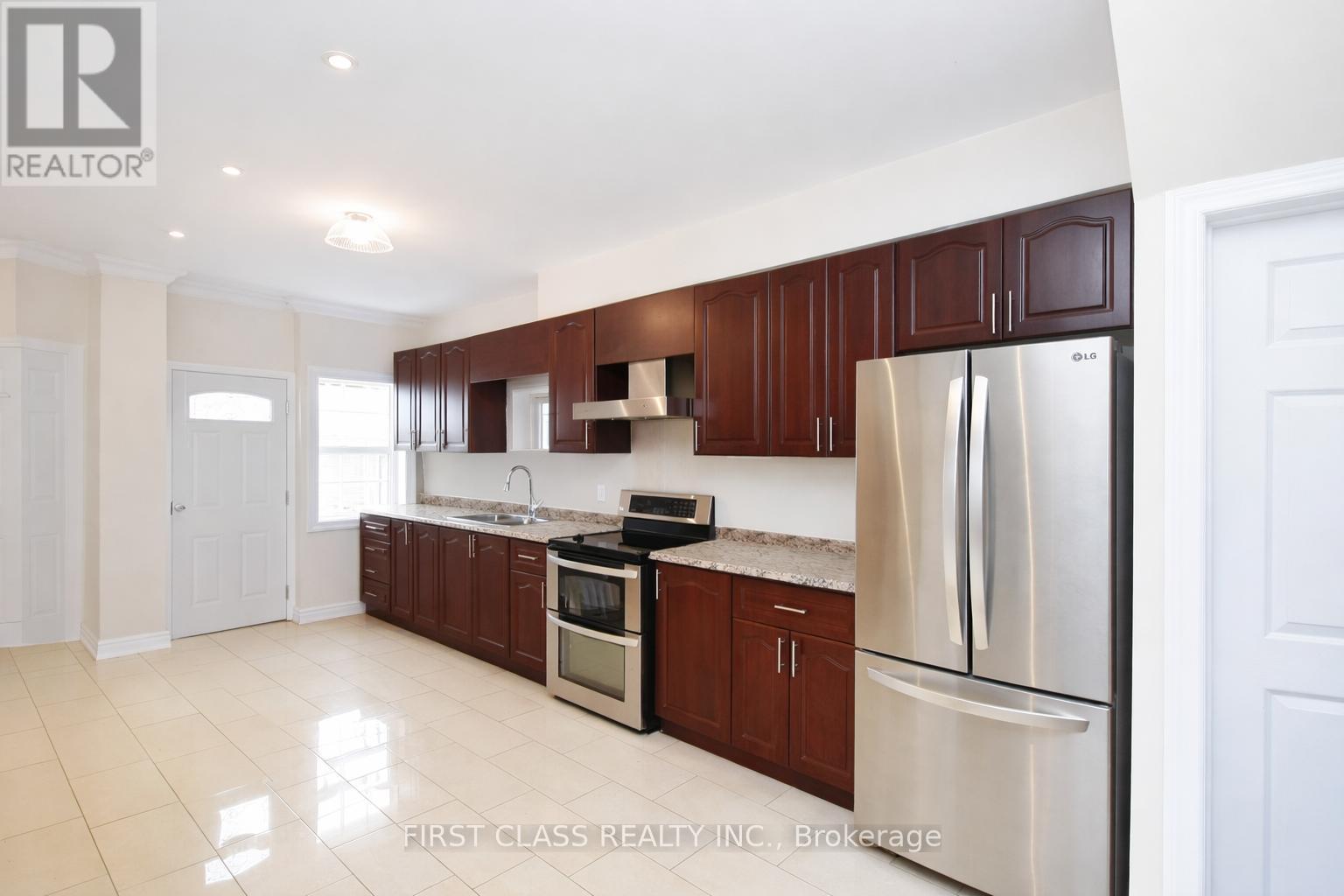 102 Greenwood Avenue, Toronto, Ontario  M4L 2P6 - Photo 2 - E12646522