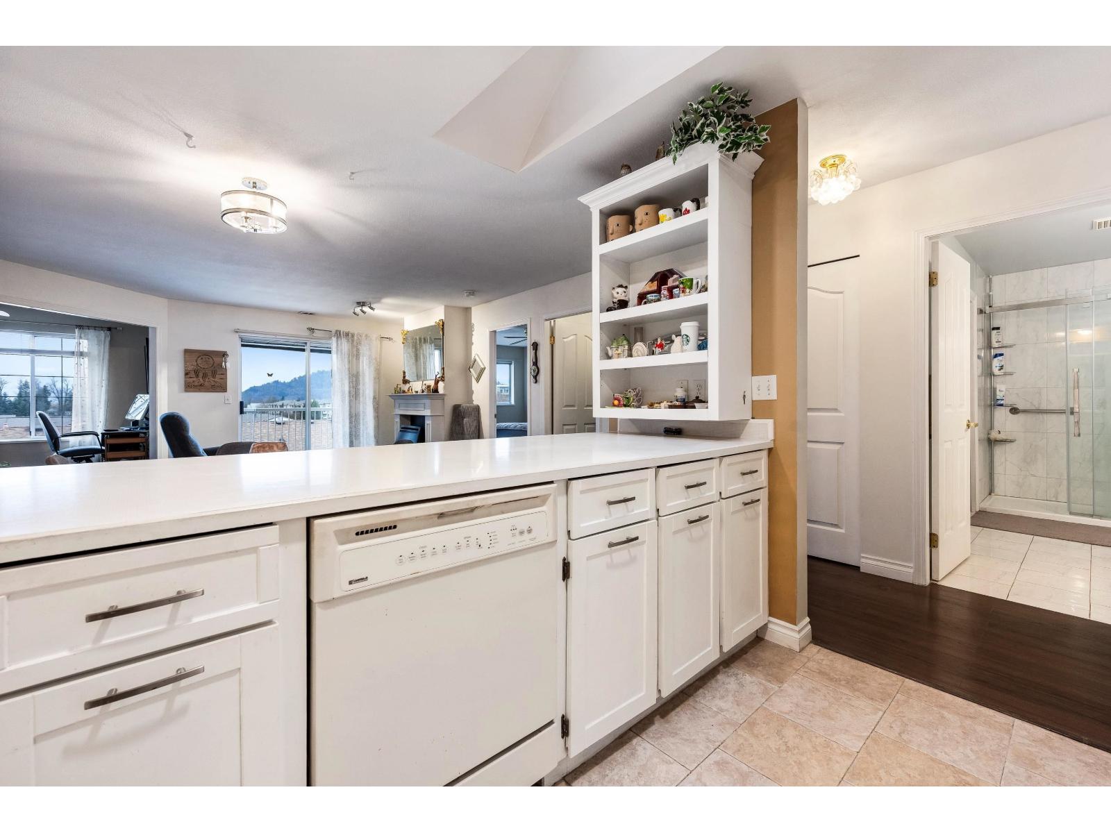 307 45660 Knight Road, Sardis West Vedder, Chilliwack, British Columbia  V2R 2X4 - Photo 8 - R3074701