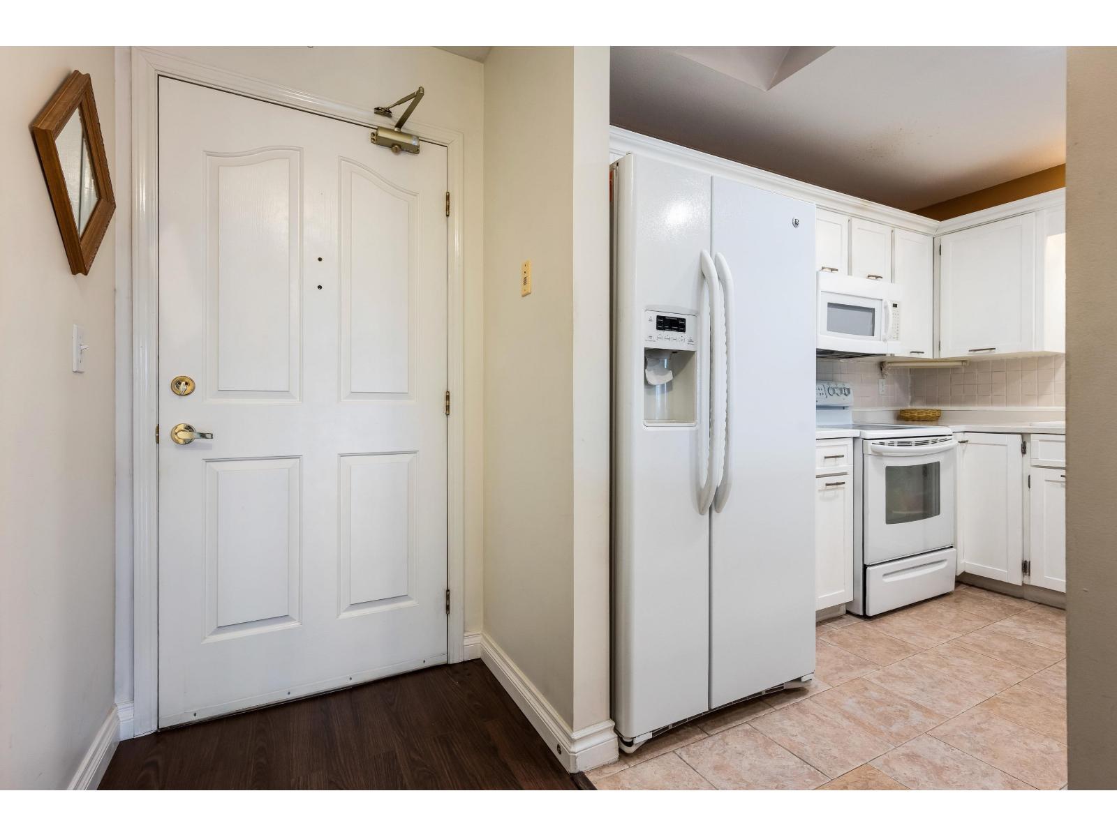 307 45660 Knight Road, Sardis West Vedder, Chilliwack, British Columbia  V2R 2X4 - Photo 3 - R3074701