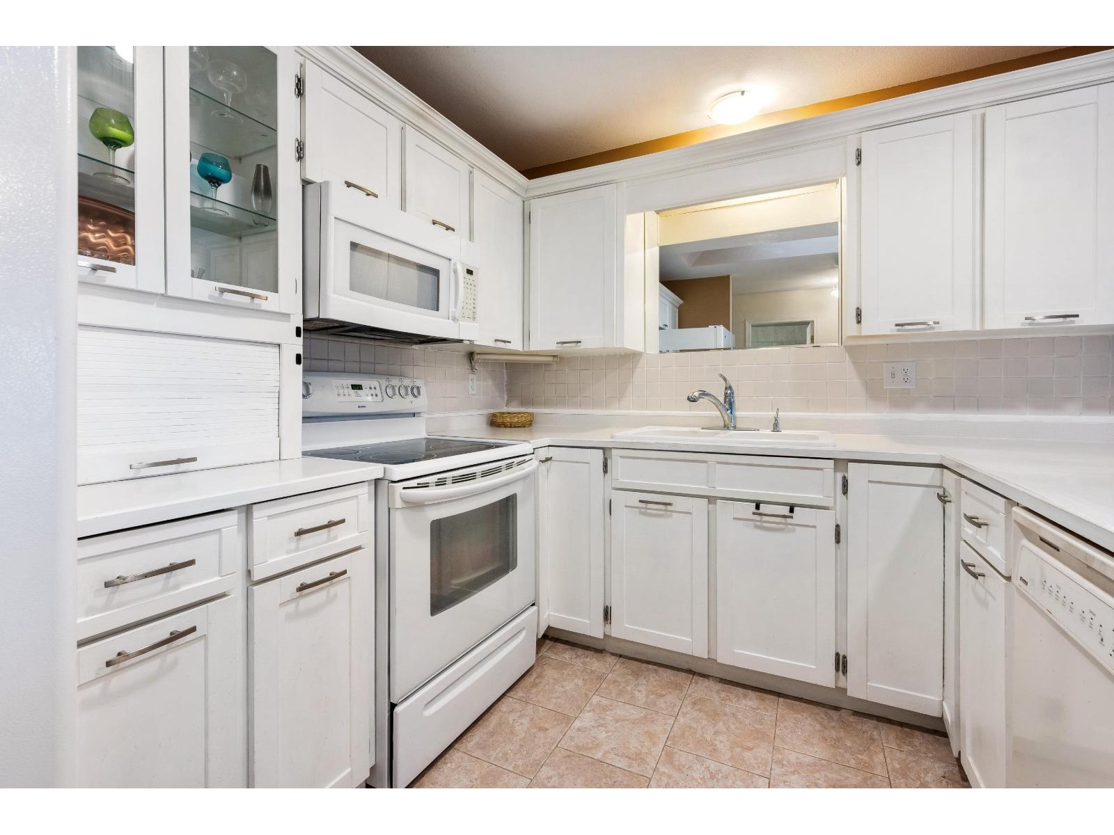 307 45660 Knight Road, Sardis West Vedder, Chilliwack, British Columbia  V2R 2X4 - Photo 5 - R3074701