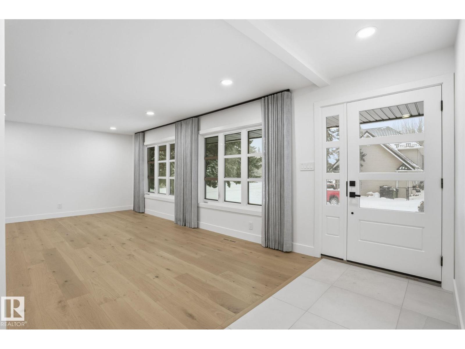 14604 Mackenzie Dr Nw, Edmonton, Alberta  T5R 5W2 - Photo 11 - E4468358