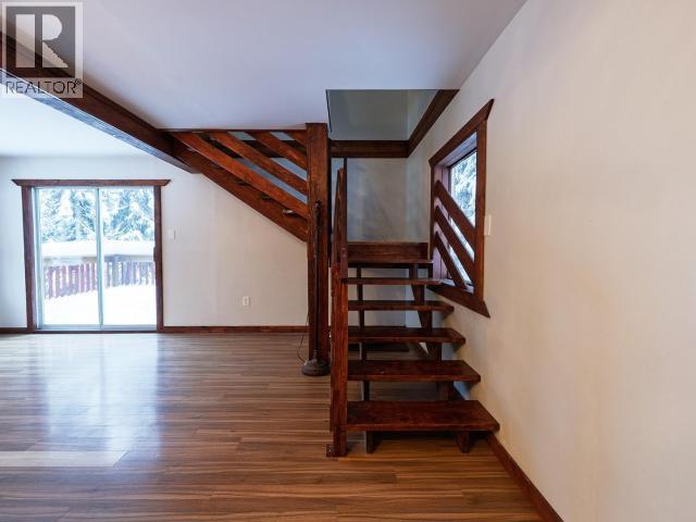 6 Bluebird Hill, Whitehorse South, Yukon Y0B 1Y2 - Photo 7 - 17010