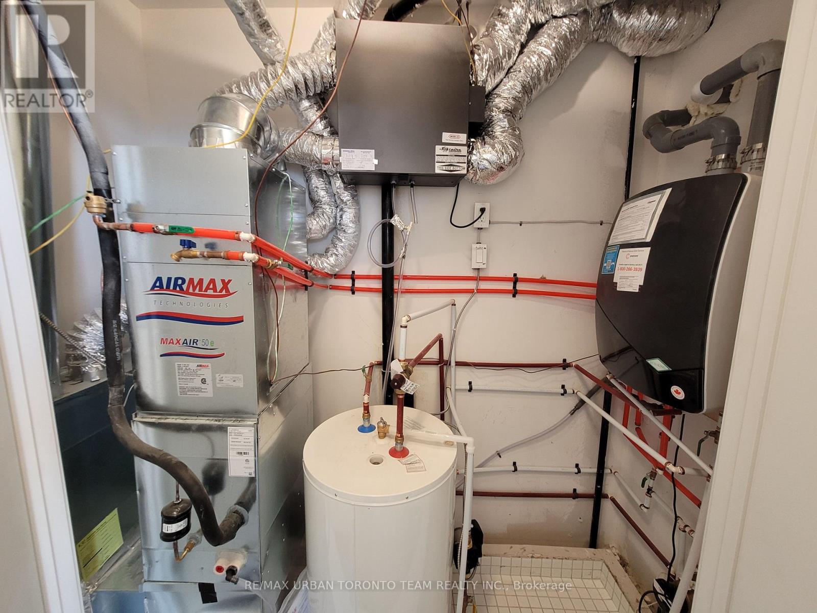 Th215 - 131 Honeycrisp Crescent, Vaughan, Ontario  L4K 5Z8 - Photo 15 - N12646502