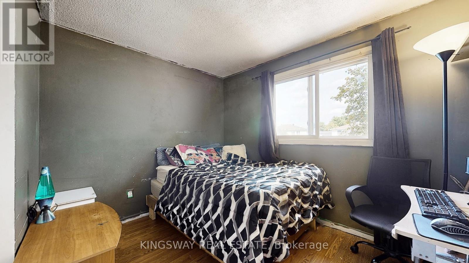 111 - 105 Hansen Road N, Brampton, Ontario  L6V 3C9 - Photo 15 - W12646494