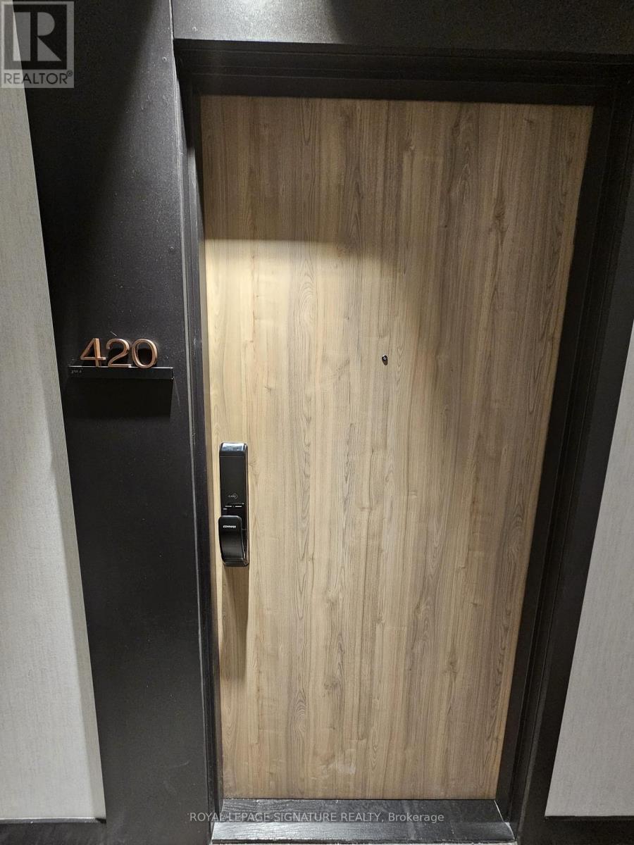 420 - 1 FAIRVIEW ROAD E, Mississauga, Ontario