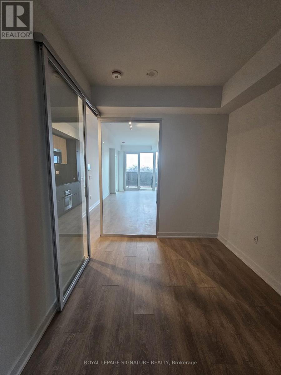 420 - 1 Fairview Road E, Mississauga, Ontario  L5A 0B4 - Photo 6 - W12646510