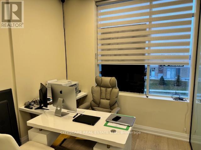 224 - 3465 Platinum Drive, Mississauga, Ontario  L5M 2S1 - Photo 4 - W12646526