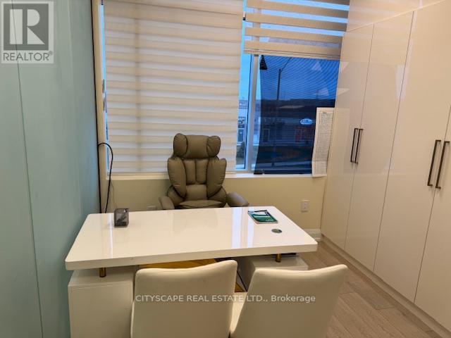 224 - 3465 Platinum Drive, Mississauga, Ontario  L5M 2S1 - Photo 5 - W12646526