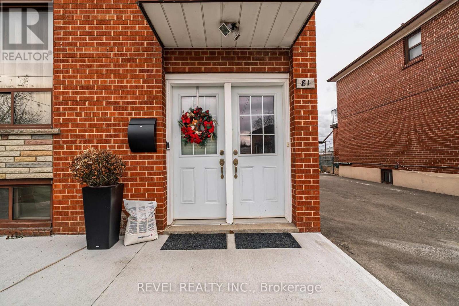 BASEMENT - 81 DOMBEY ROAD N, Toronto, Ontario