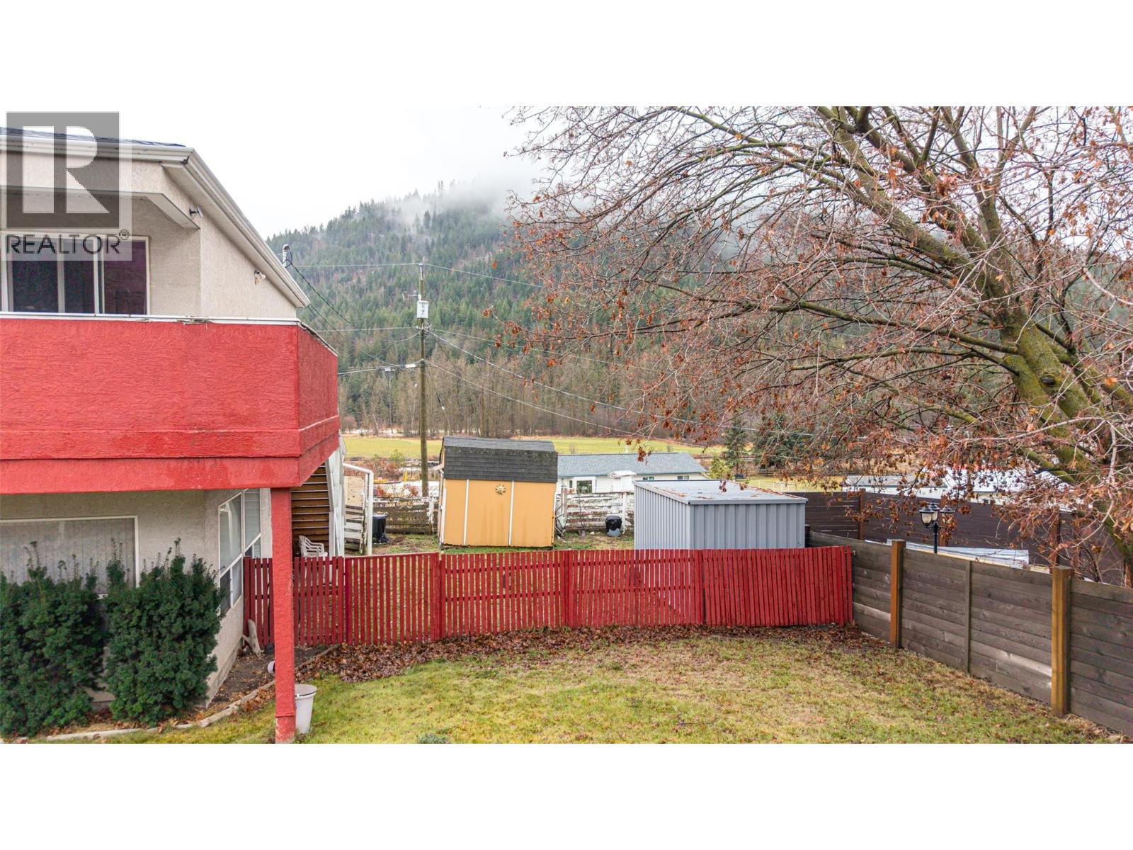 5683 97 Highway, Falkland, British Columbia  V0E 1W0 - Photo 3 - 10371379