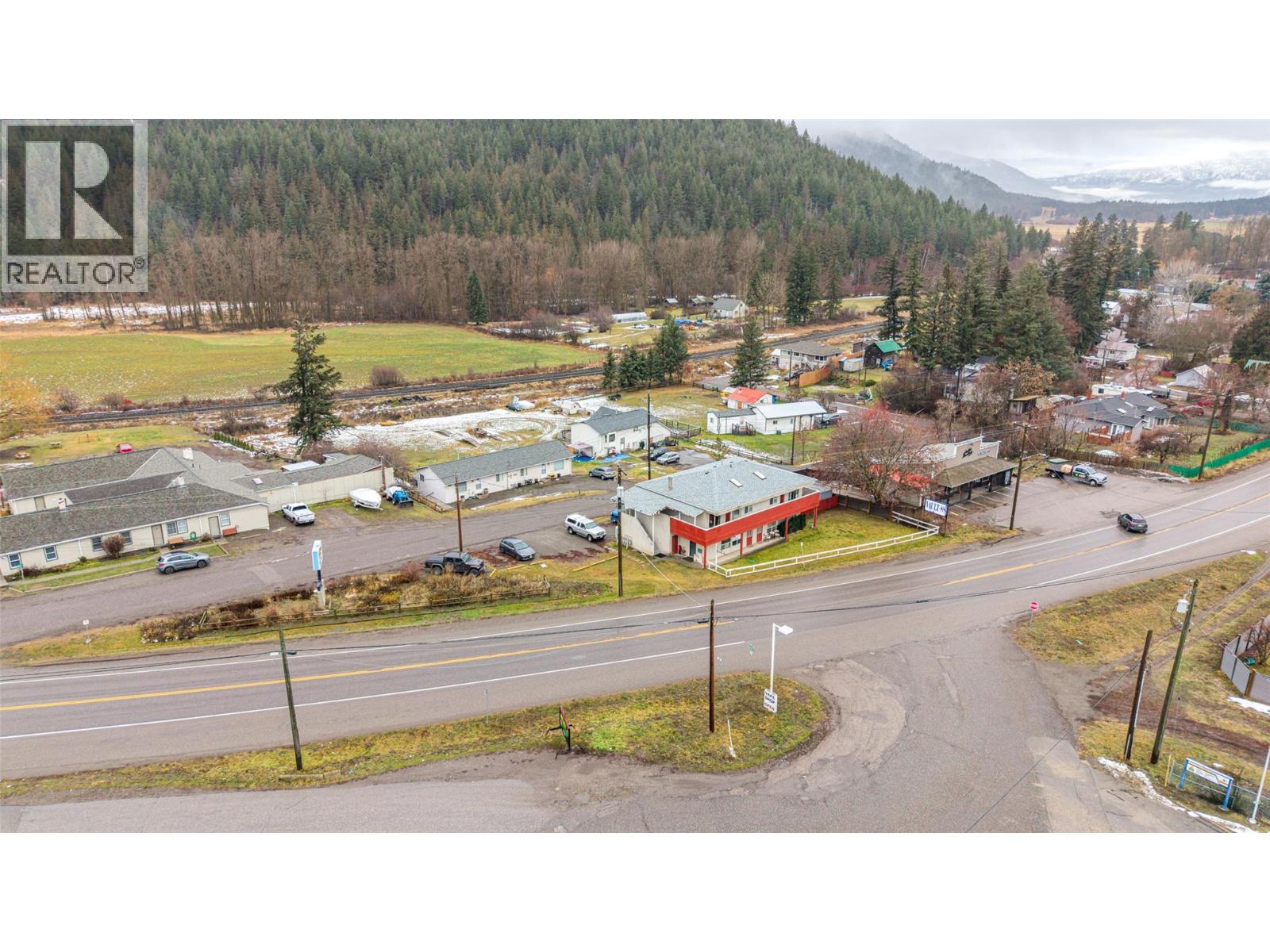 5683 97 Highway, Falkland, British Columbia  V0E 1W0 - Photo 43 - 10371379