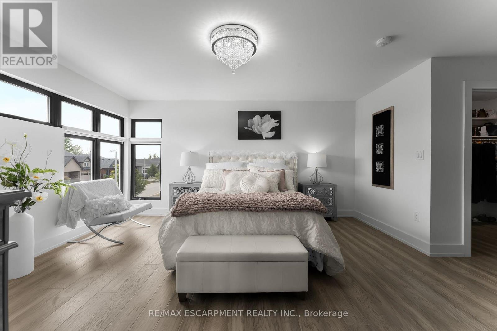 14 Willowbrook Drive, Welland, Ontario  L3C 0G1 - Photo 21 - X12646498