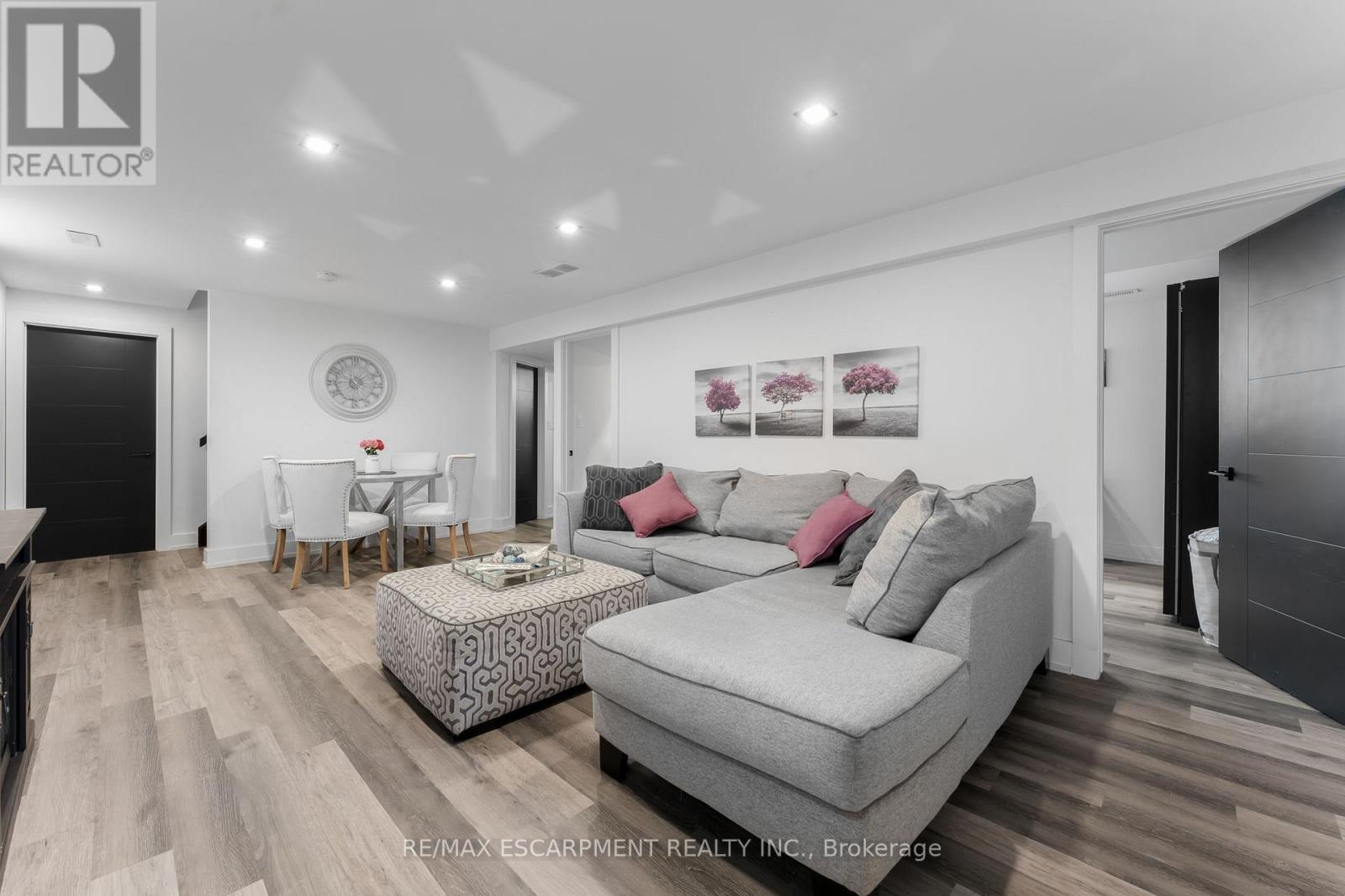 14 Willowbrook Drive, Welland, Ontario  L3C 0G1 - Photo 35 - X12646498