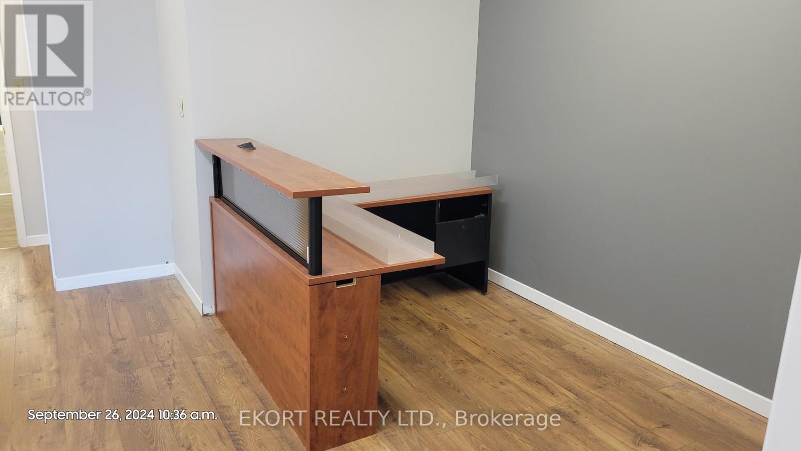 202 - A-82 Dundas Street W, Quinte West, Ontario  K8V 3P3 - Photo 2 - X12646558