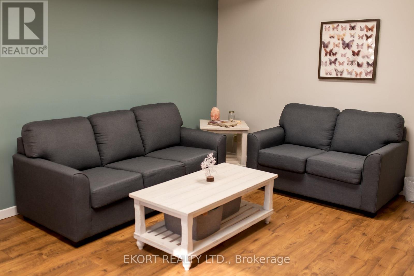 200 - A-82 Dundas Street W, Quinte West, Ontario  K8V 3P3 - Photo 8 - X12646562