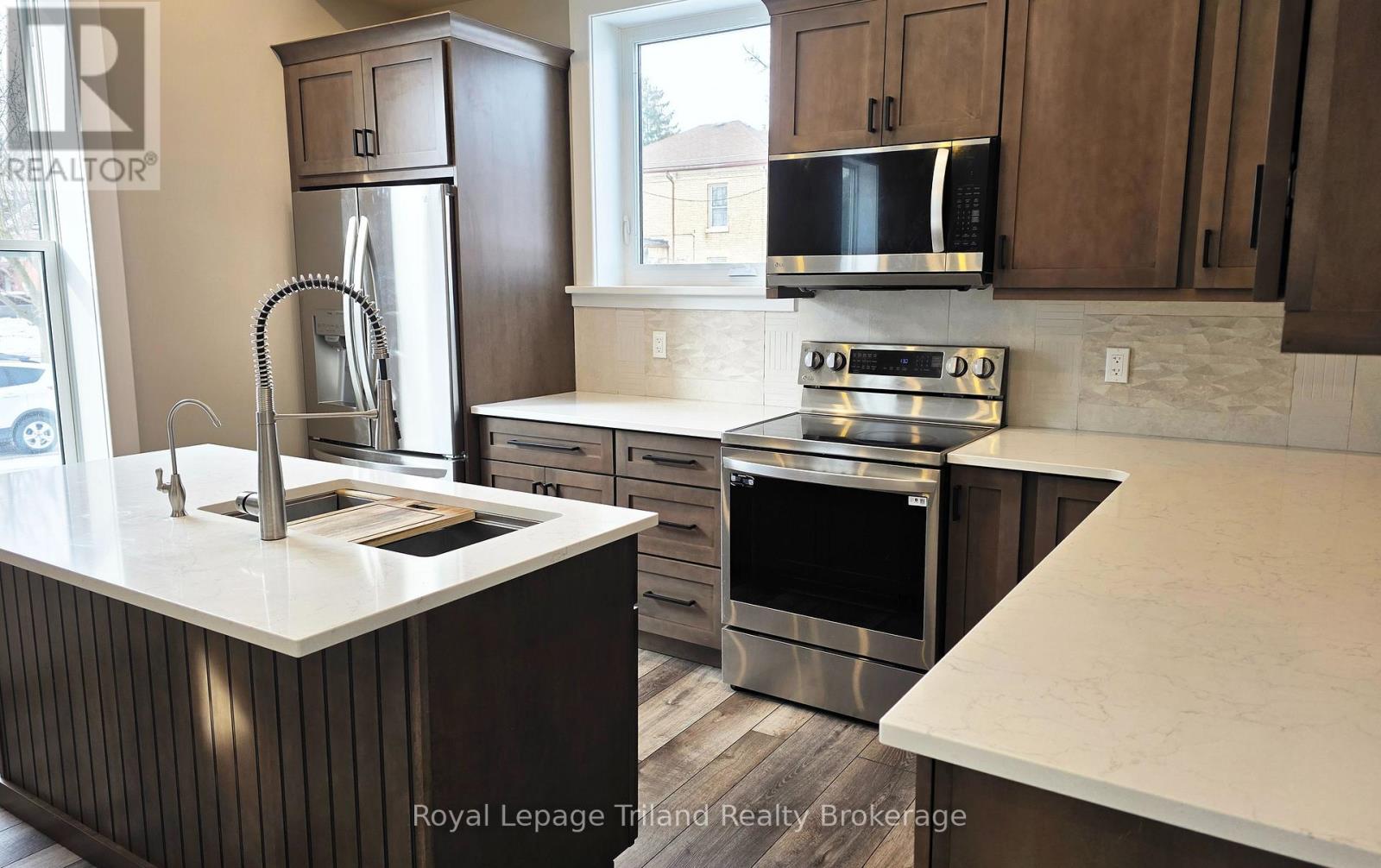 Unit 1 - 590 Hatch Street, Woodstock, Ontario  N4S 1N8 - Photo 3 - X12542840