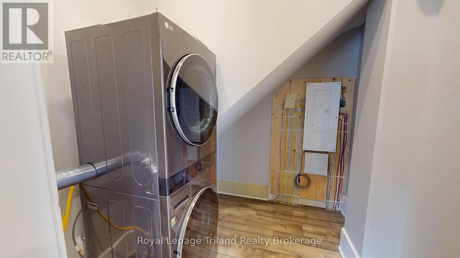 Unit 1 - 590 Hatch Street, Woodstock, Ontario  N4S 1N8 - Photo 8 - X12542840