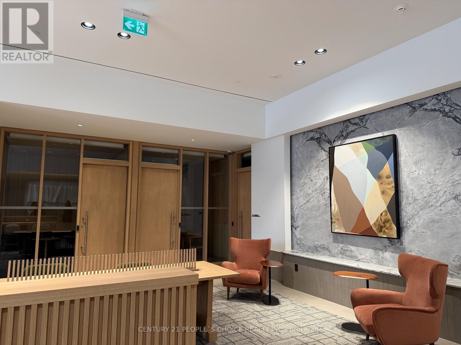 2512 - 395 Square One Drive, Mississauga, Ontario  L5B 0P6 - Photo 13 - W12646534