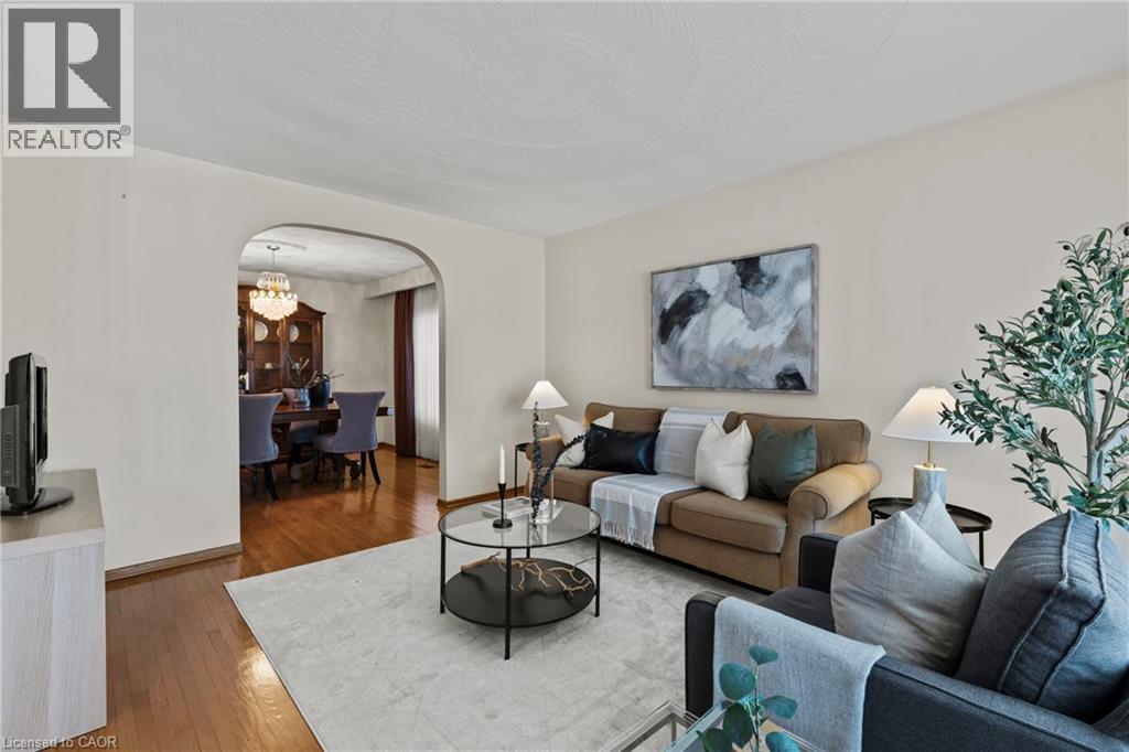 48 Village Drive, Hamilton, Ontario  L8E 3N1 - Photo 8 - 40778814