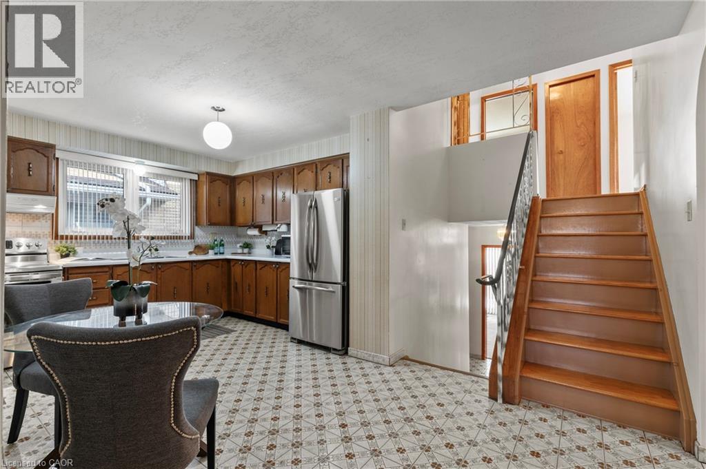 48 Village Drive, Hamilton, Ontario  L8E 3N1 - Photo 14 - 40778814