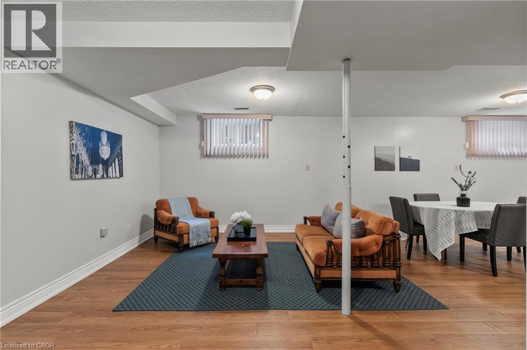 48 Village Drive, Hamilton, Ontario  L8E 3N1 - Photo 24 - 40778814