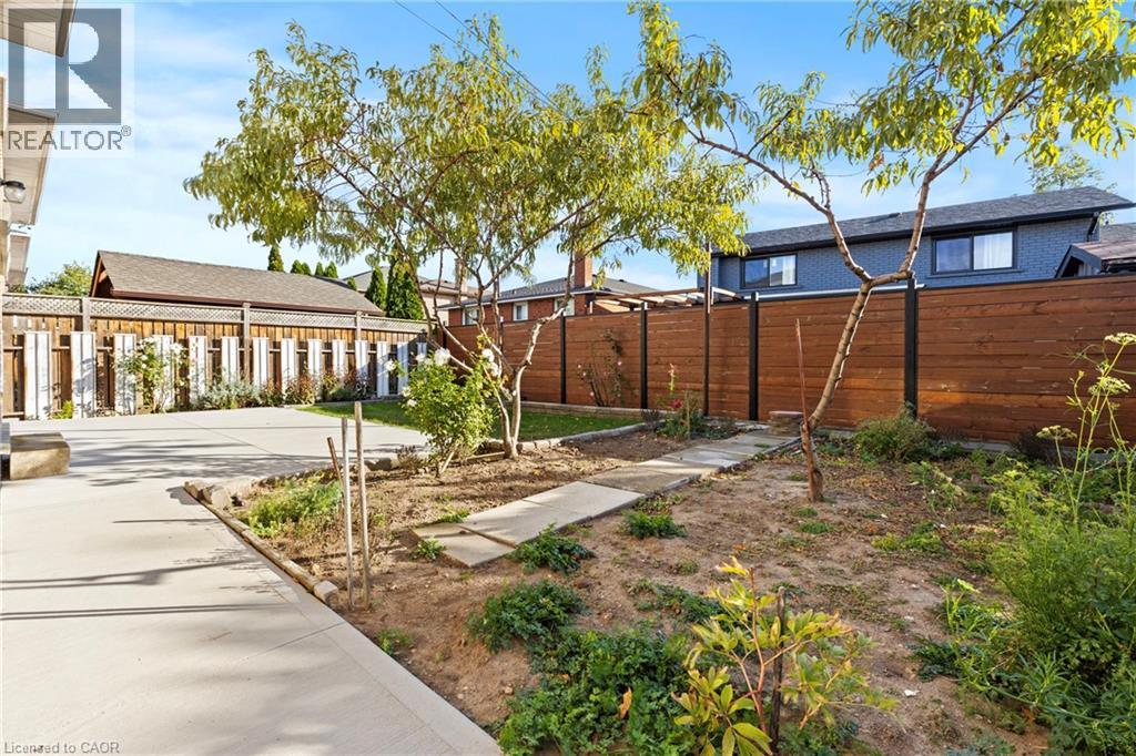 48 Village Drive, Hamilton, Ontario  L8E 3N1 - Photo 31 - 40778814