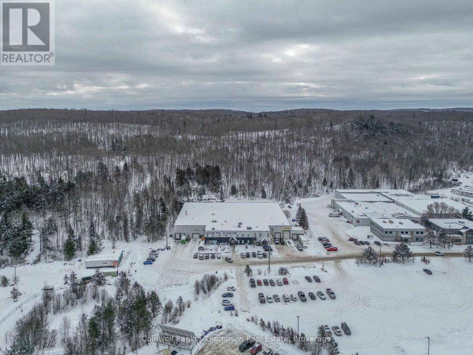 104 - 1 Crescent Road, Huntsville, Ontario  P1H 1Z6 - Photo 2 - X12646614