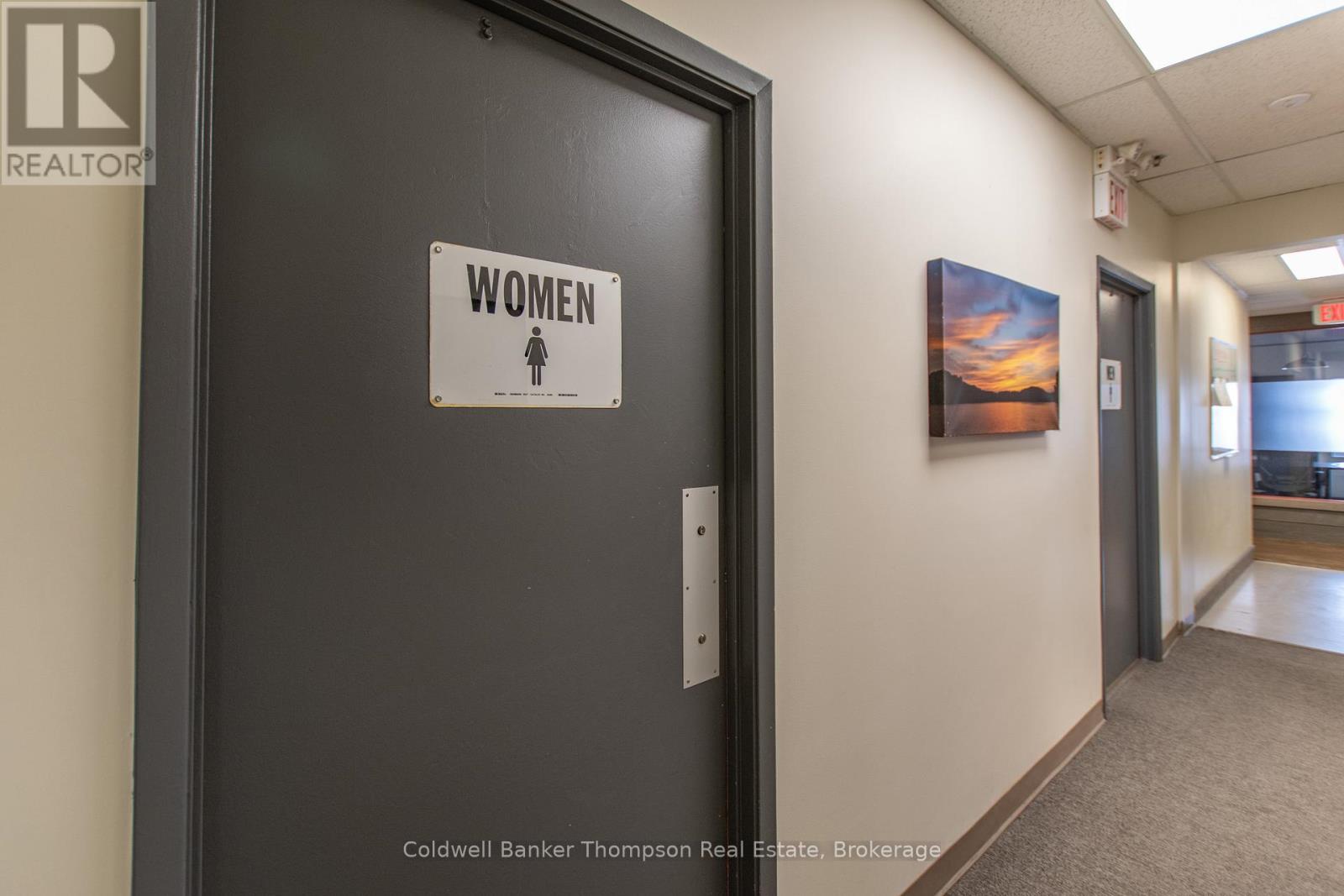 216 - 1 Crescent Road, Huntsville, Ontario  P1H 1Z6 - Photo 10 - X12646616