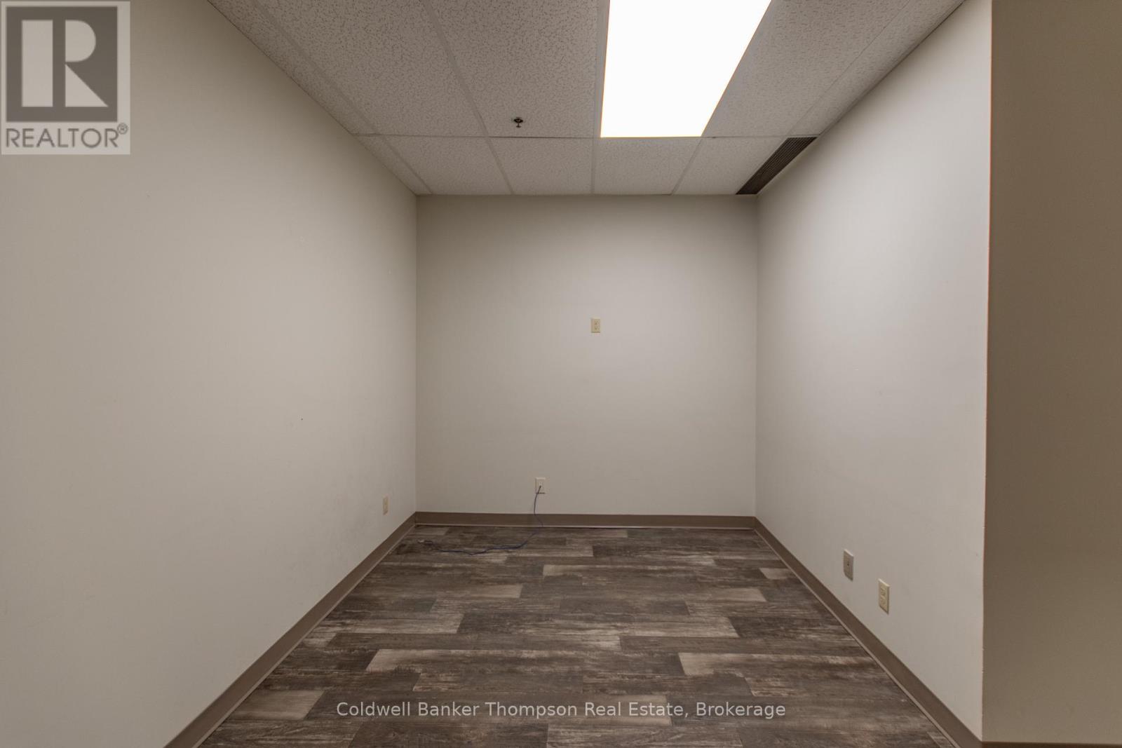 216 - 1 Crescent Road, Huntsville, Ontario  P1H 1Z6 - Photo 7 - X12646616