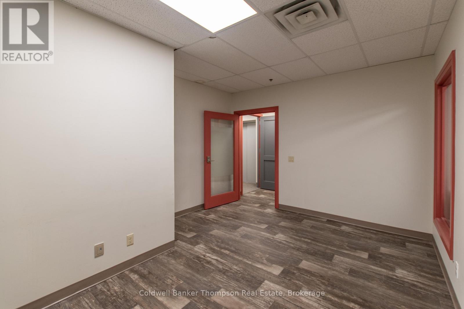 216 - 1 Crescent Road, Huntsville, Ontario  P1H 1Z6 - Photo 8 - X12646616