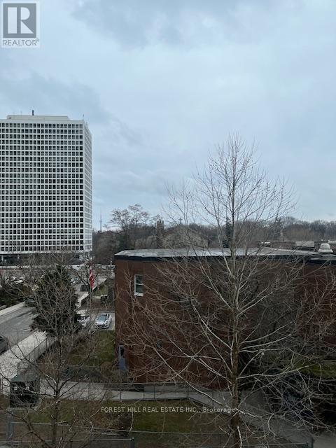 309 - 310 Tweedsmuir Avenue, Toronto, Ontario  M5P 2Y2 - Photo 4 - C12646554