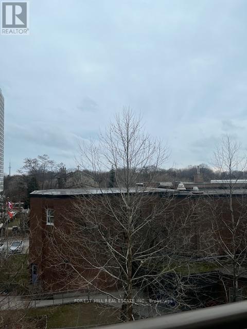 309 - 310 Tweedsmuir Avenue, Toronto, Ontario  M5P 2Y2 - Photo 5 - C12646554