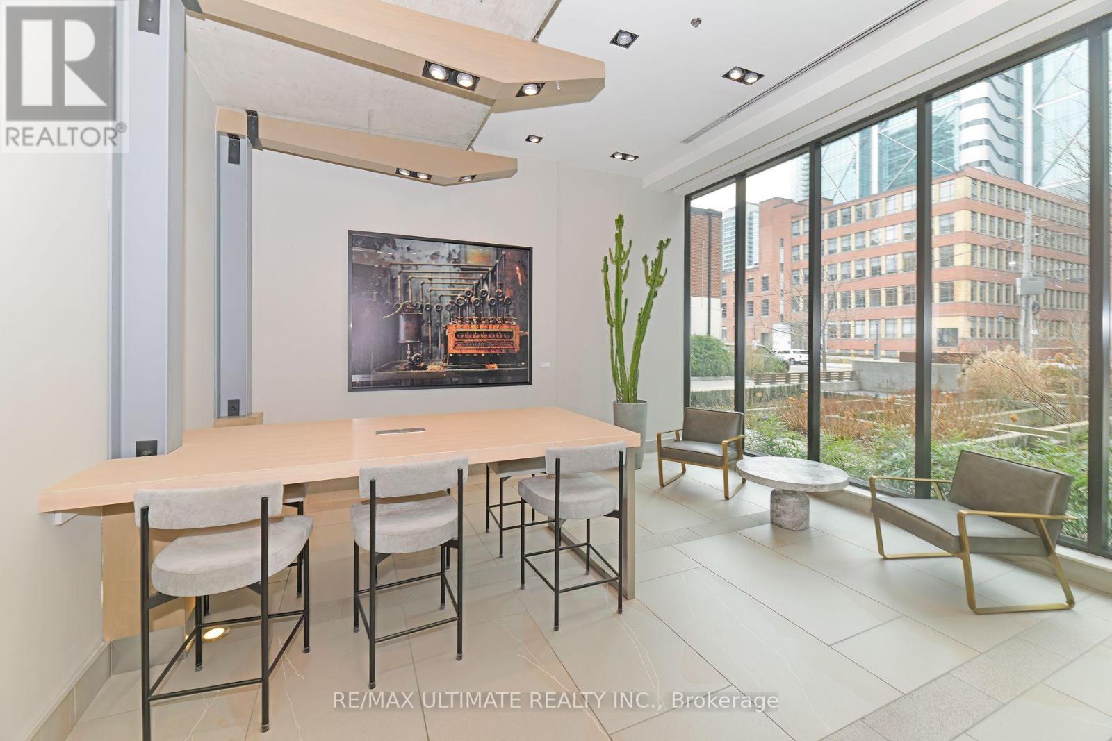 703 - 400 Wellington Street W, Toronto, Ontario  M5V 0B5 - Photo 3 - C12646578