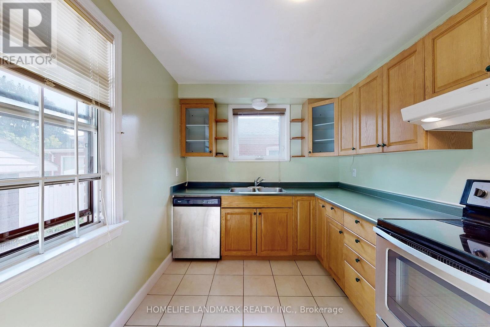 21 Pleasant Avenue, Toronto, Ontario  M2M 1L8 - Photo 13 - C12646594