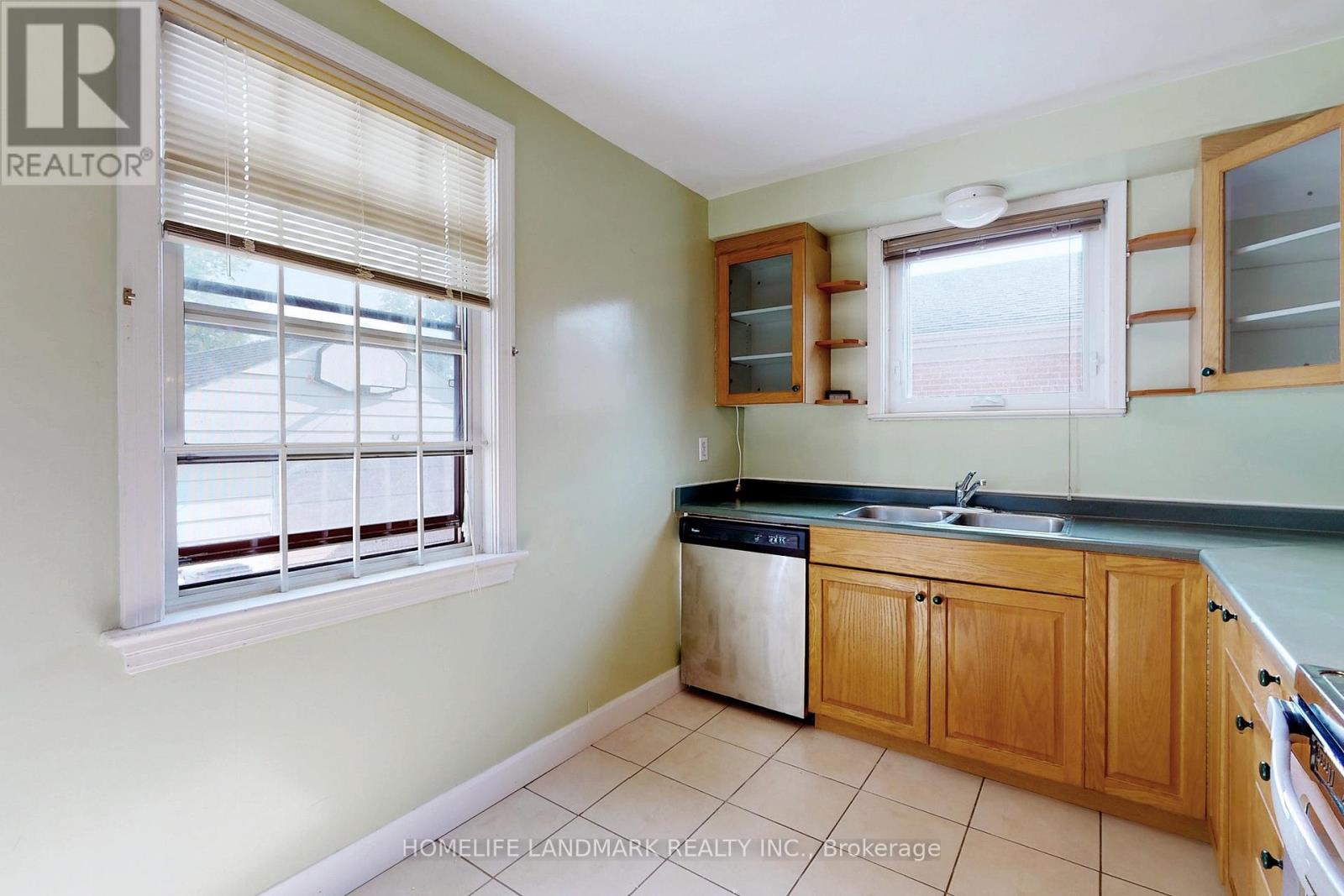 21 Pleasant Avenue, Toronto, Ontario  M2M 1L8 - Photo 14 - C12646594