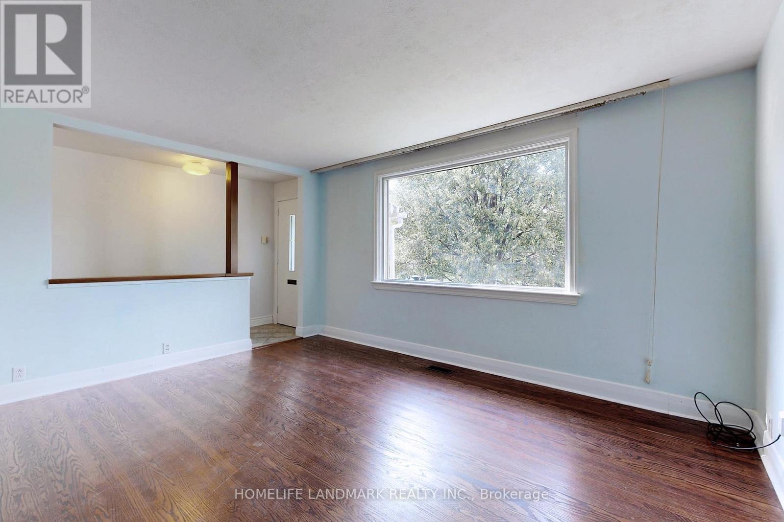 21 Pleasant Avenue, Toronto, Ontario  M2M 1L8 - Photo 3 - C12646594