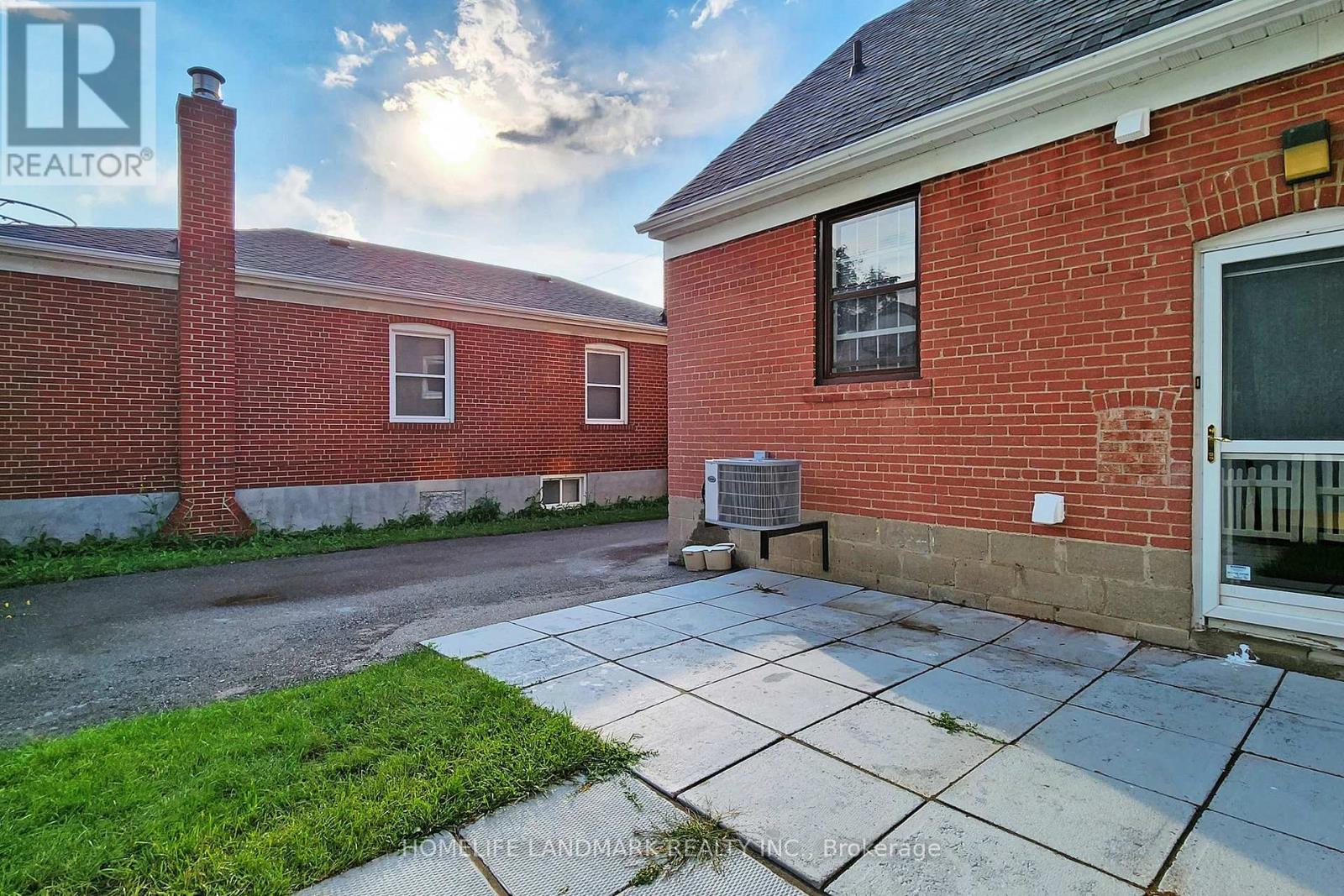 21 Pleasant Avenue, Toronto, Ontario  M2M 1L8 - Photo 33 - C12646594