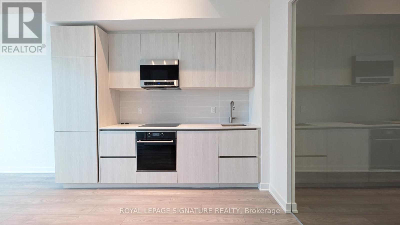 605 - 120 Broadway Avenue, Toronto, Ontario  M4P 0E9 - Photo 2 - C12646644