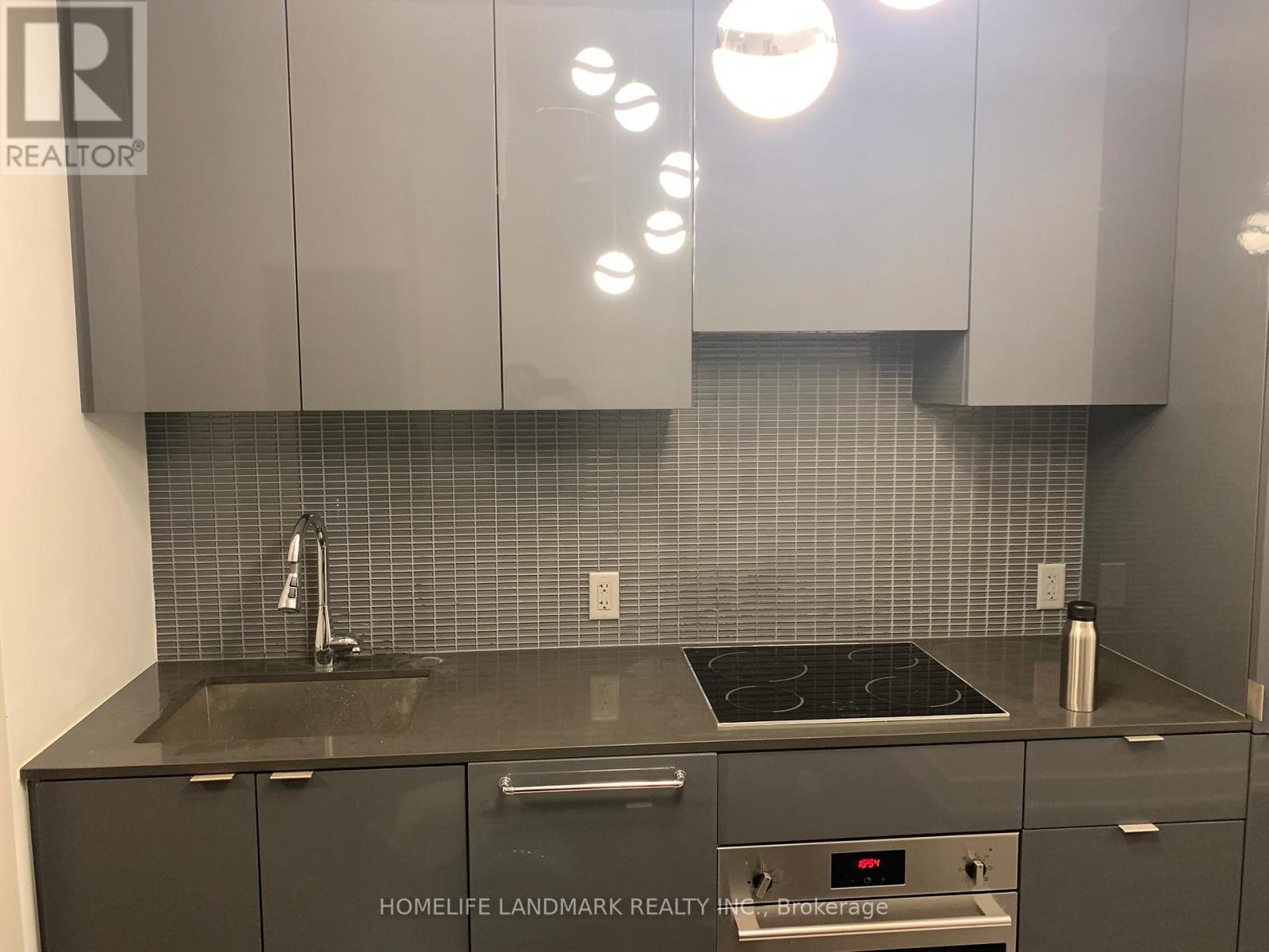 2701 - 7 Grenville Street, Toronto, Ontario  M4Y 1A1 - Photo 2 - C12646656