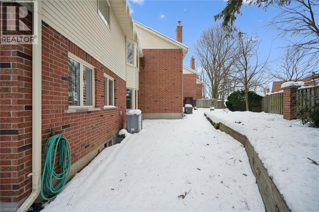 405 Glasgow Street Unit# 5, Kitchener, Ontario  N2M 2N1 - Photo 39 - 40794773