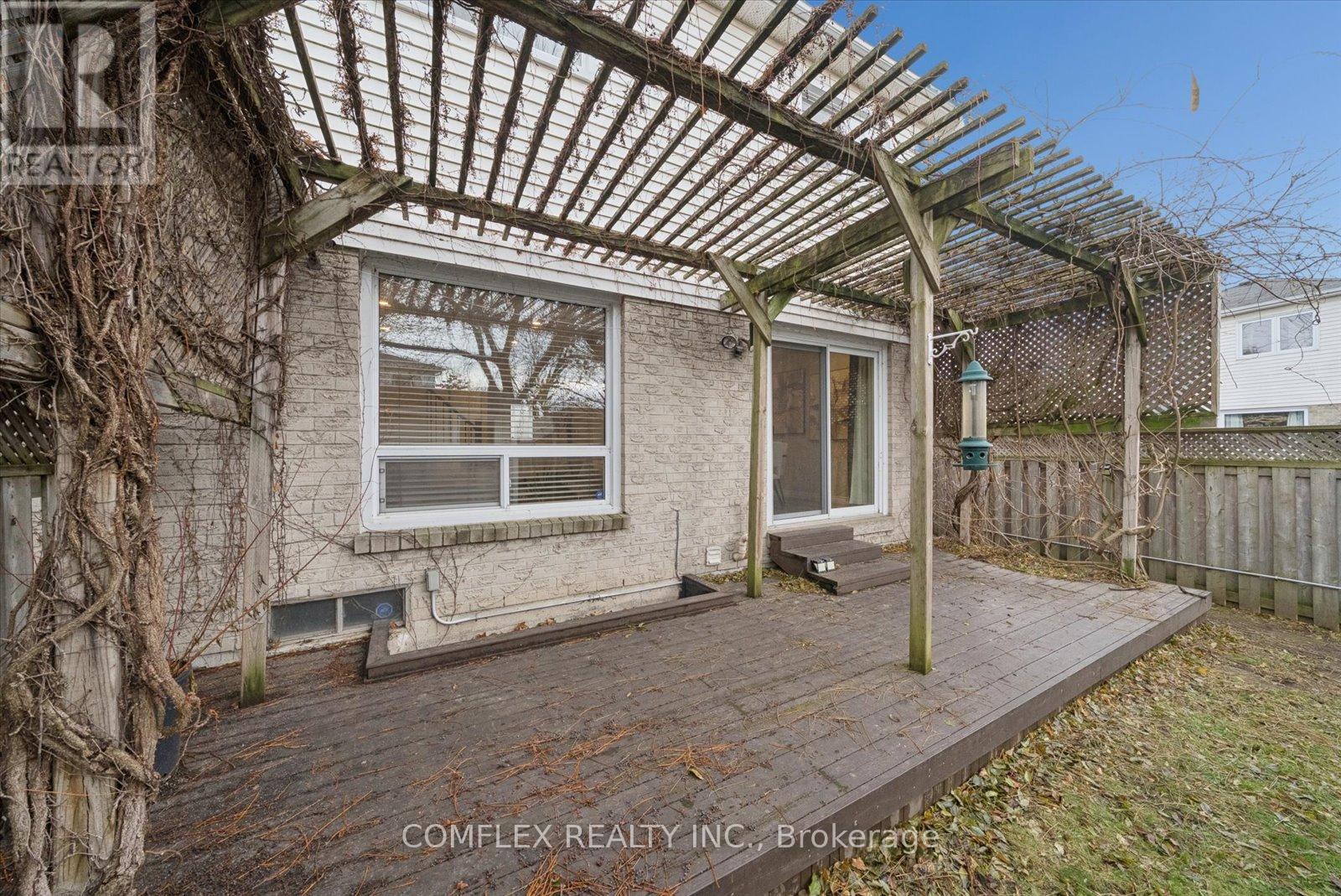 1303 Charter Crescent, Oshawa, Ontario  L1J 8K9 - Photo 40 - E12646560