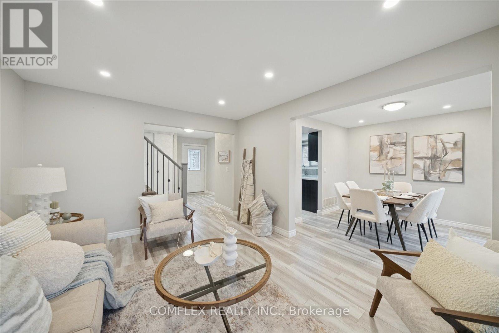 1303 Charter Crescent, Oshawa, Ontario  L1J 8K9 - Photo 9 - E12646560