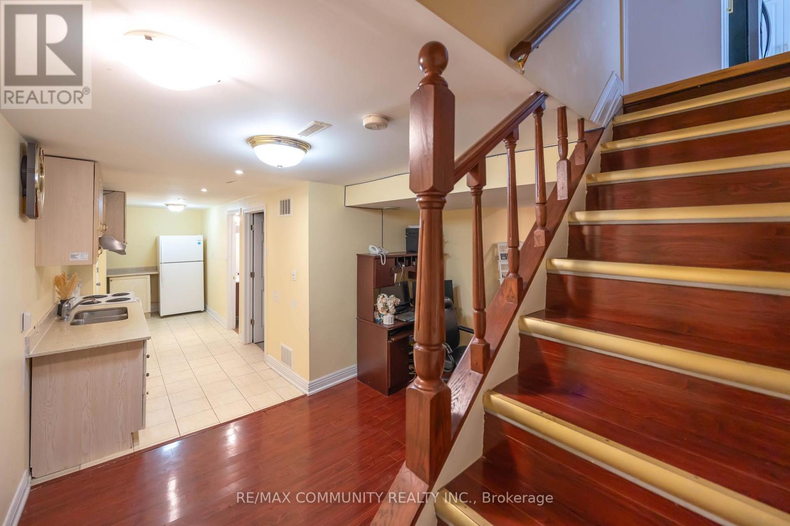 3 Grosbeak Crescent, Toronto, Ontario  M1X 1X1 - Photo 4 - E12646636